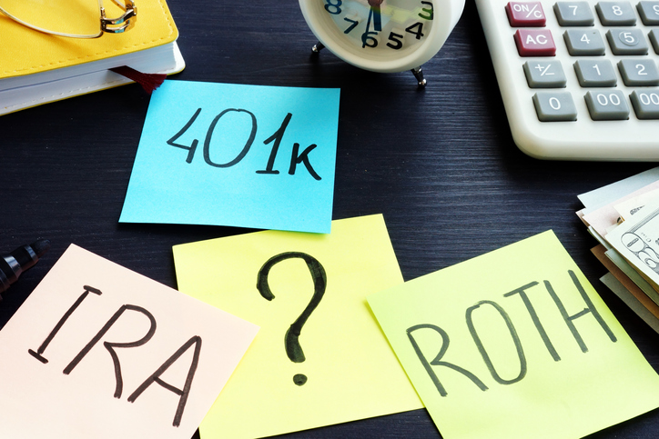 What is the Difference Between a 401(k) and an IRA?